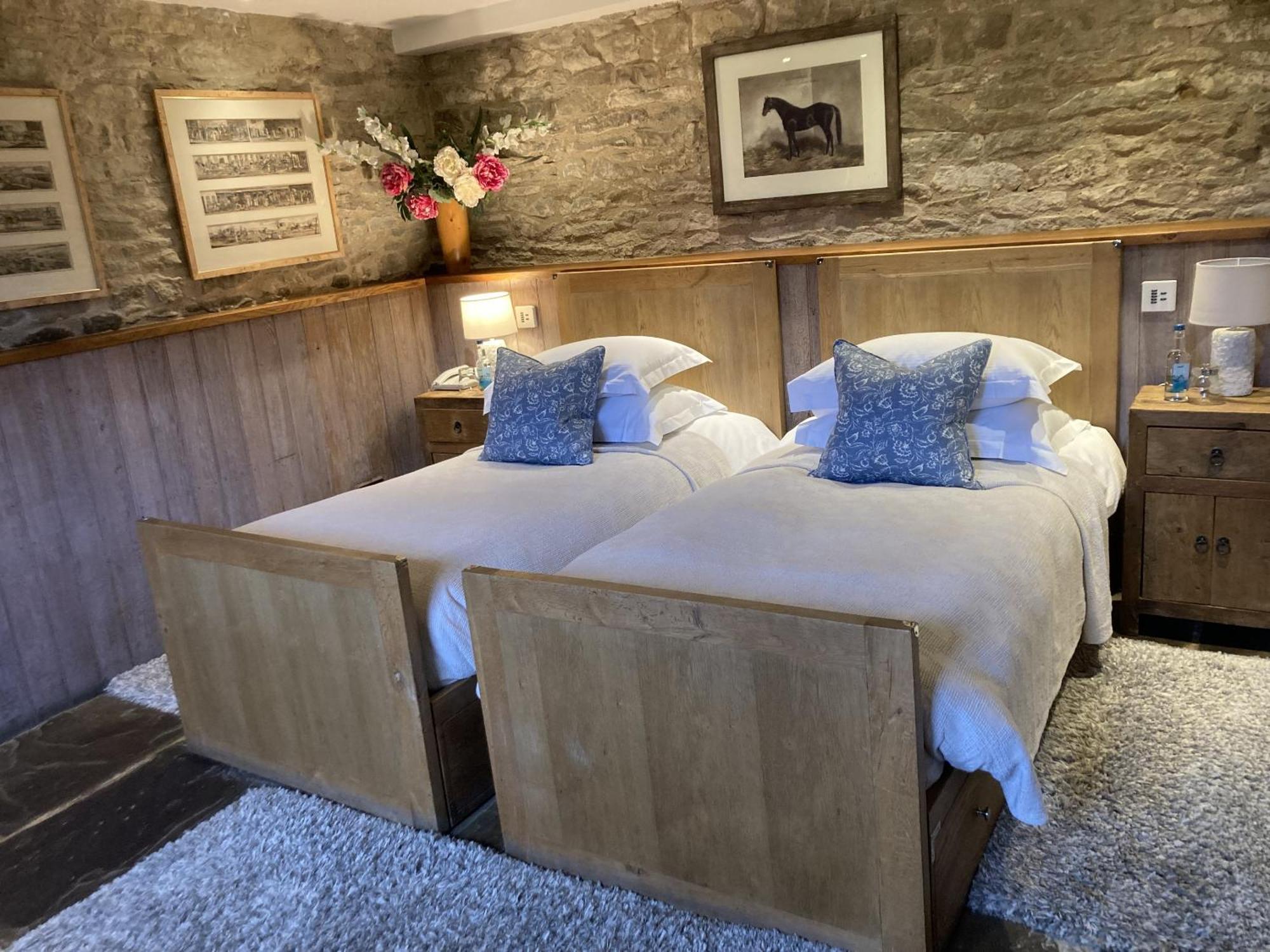 Old Downton Lodge Ludlow Habitación foto